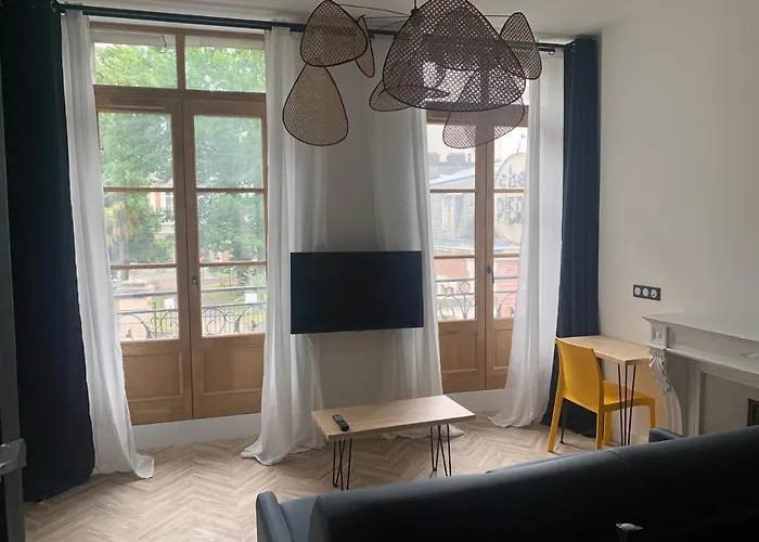 Ξενοδοχείο με διαμερίσματα Pau's - Centre Pau